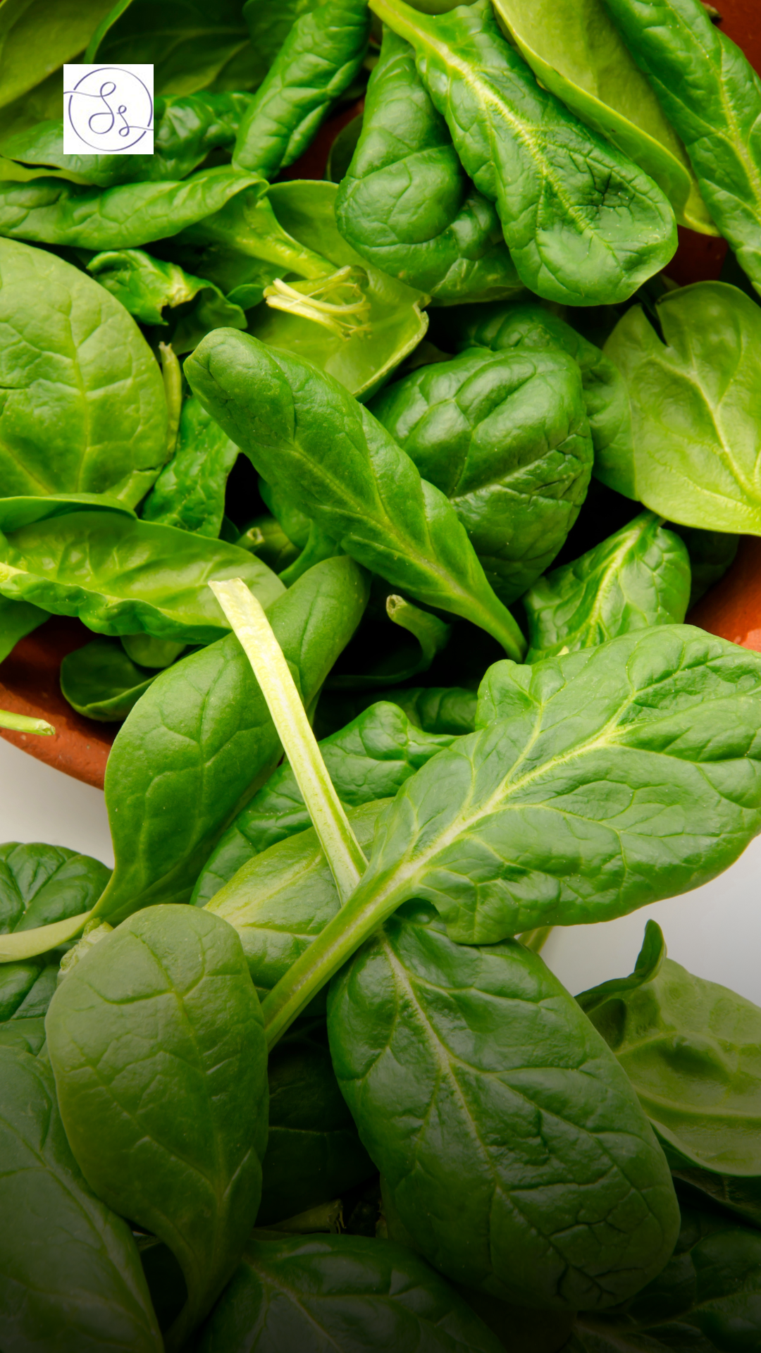 Full of iron and various nutrients, spinach aids in carrying oxygen to muscles, lessening fatigue and enhancing stamina.